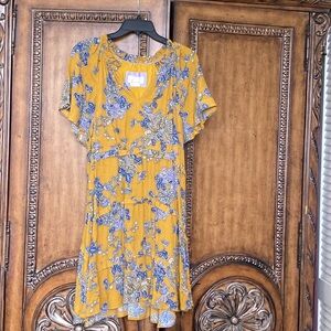 Anthropologie tiered Dress L.  SUMMER SALE!